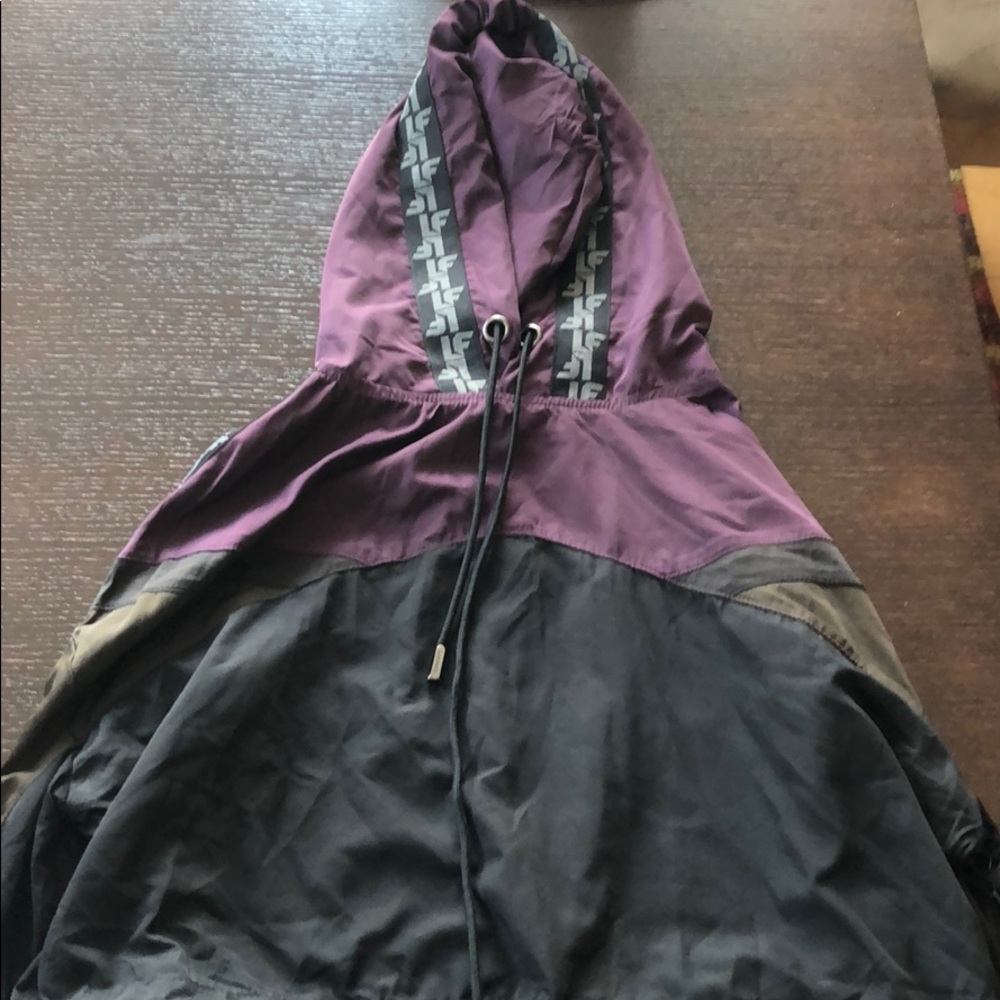 LF cropped windbreaker pullover new w tags